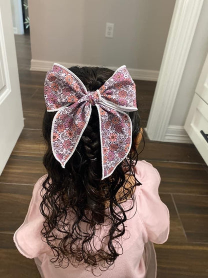 Oversized Edged Bows