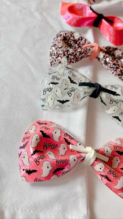 Pink ghosts bows