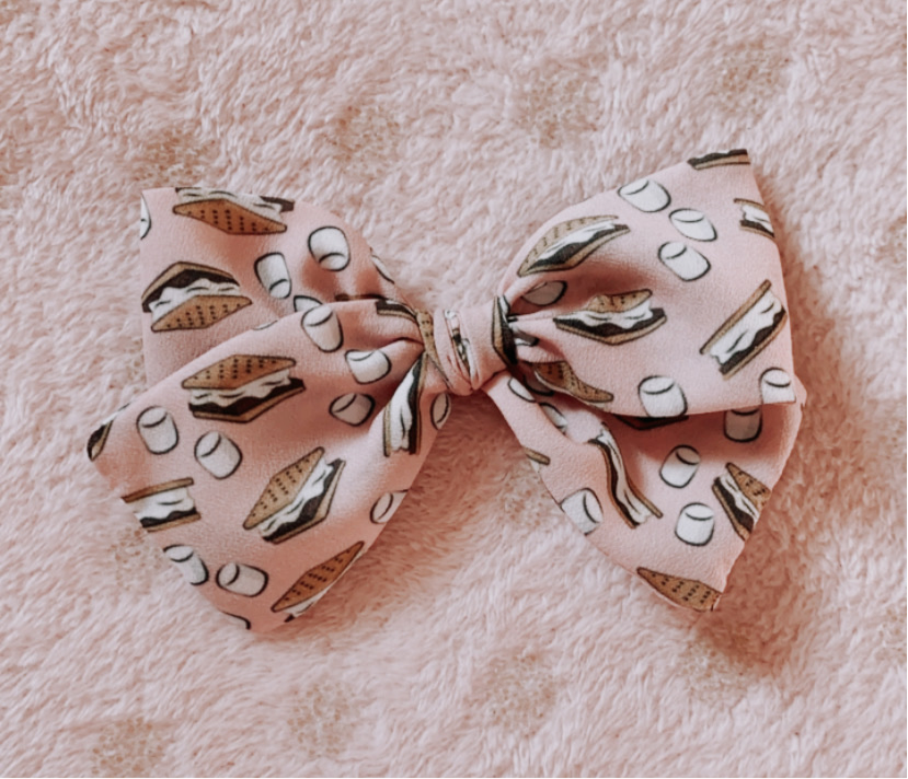 Oversized Pink S’more Bow