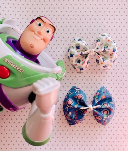 Buzz & Aliens bows