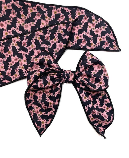 Oversized Edged Bows